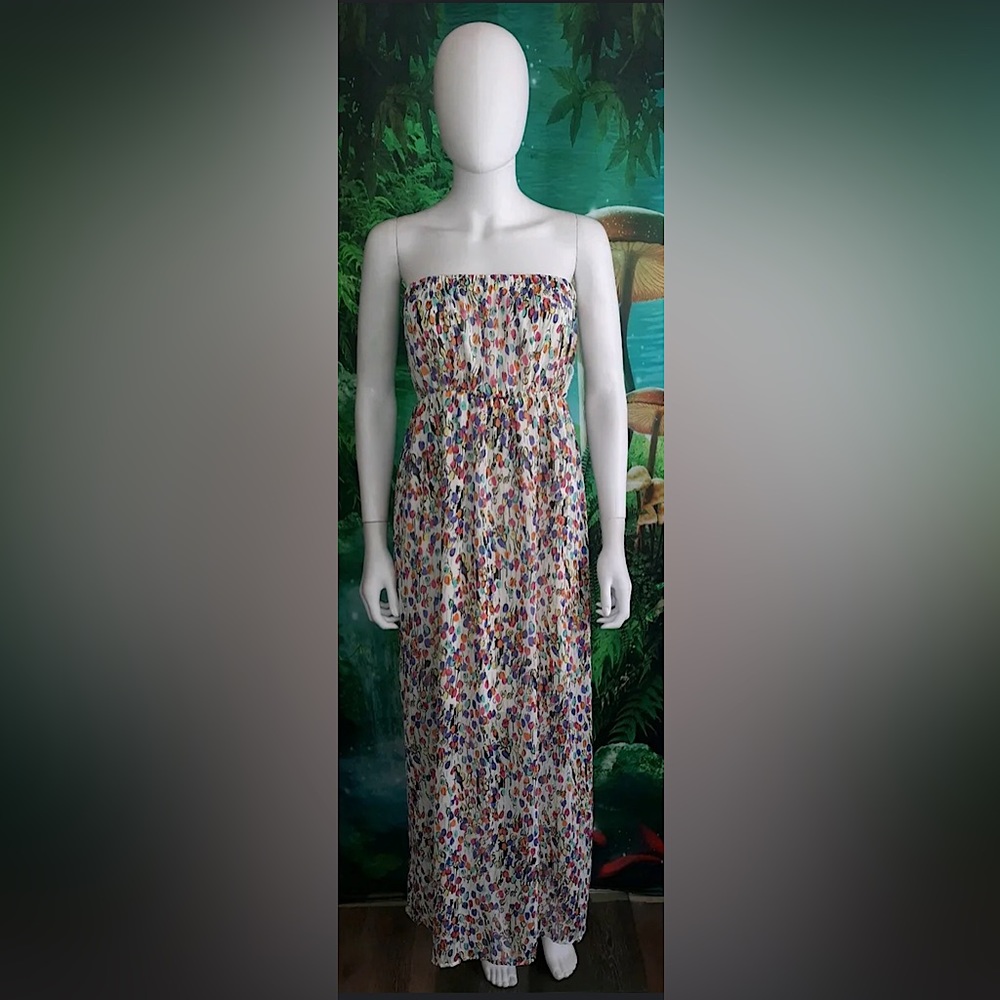 Romeo and Juliet Couture strapless dress